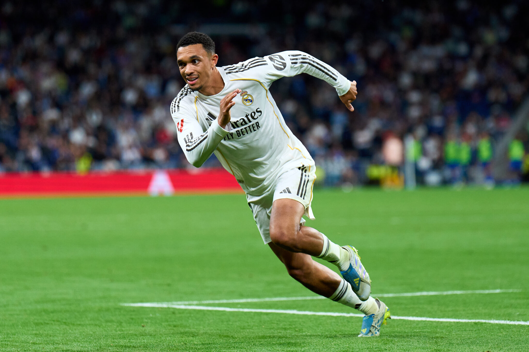 Real Madrid venció 1-0 a Sevilla en el Sánchez-Pizjuán